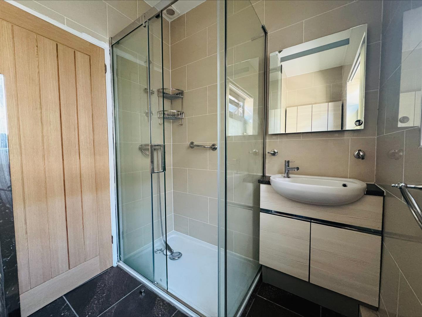 Coldstream Street, Llanelli, SA15 3BH